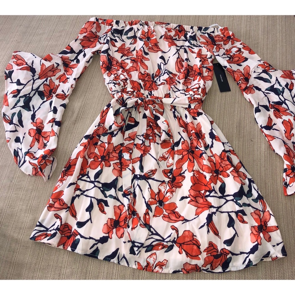 NWT Lulus floral off the shoulder dress